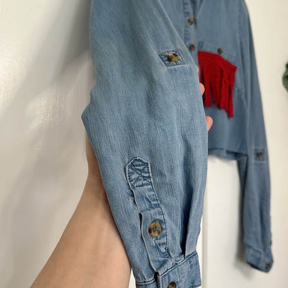 Alexia Admore Cropped Denim Top - Picture 3 of 6